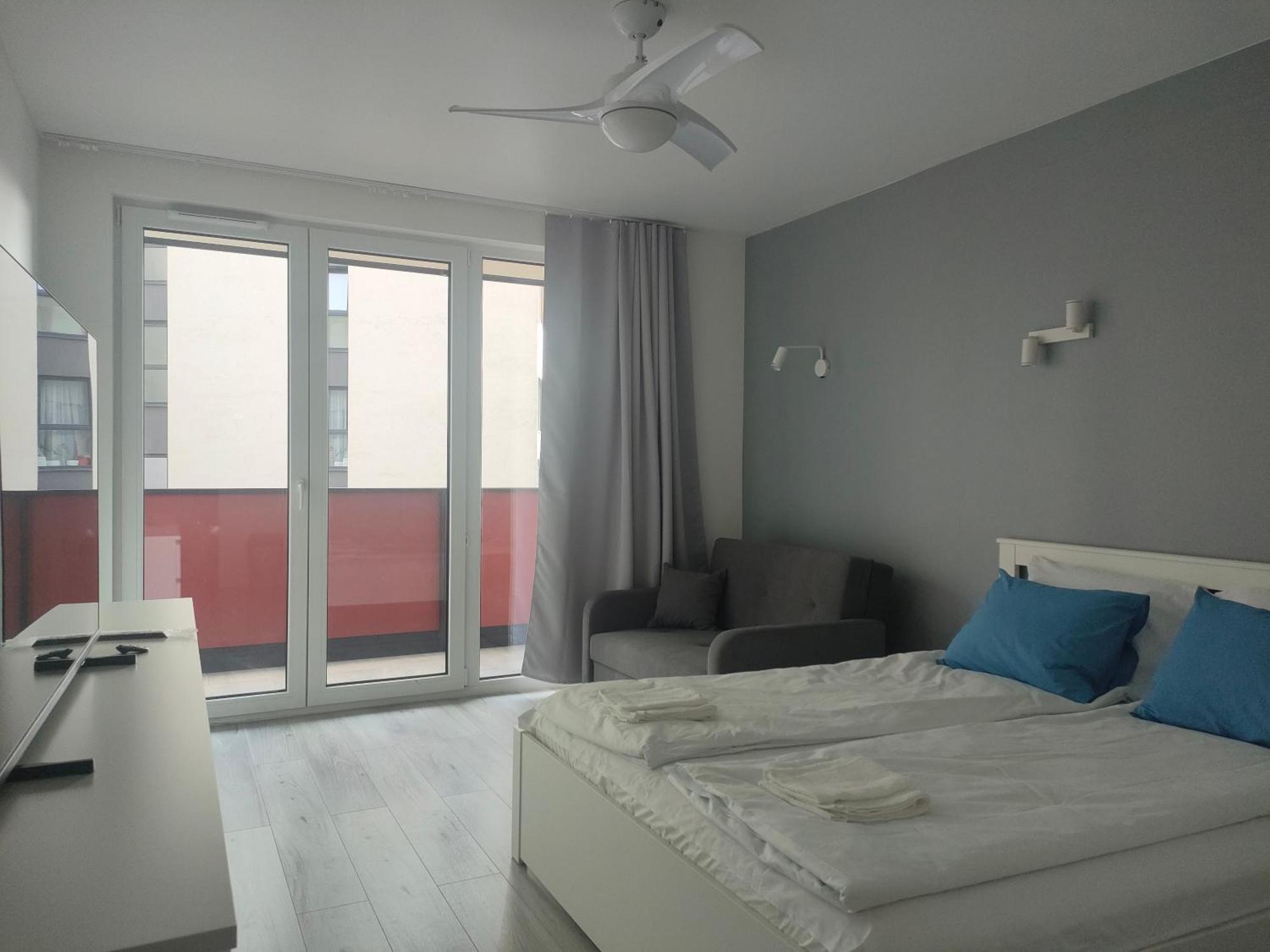 With Free Underground Parking - Mogilska Tauron Arena Homestay Krakow